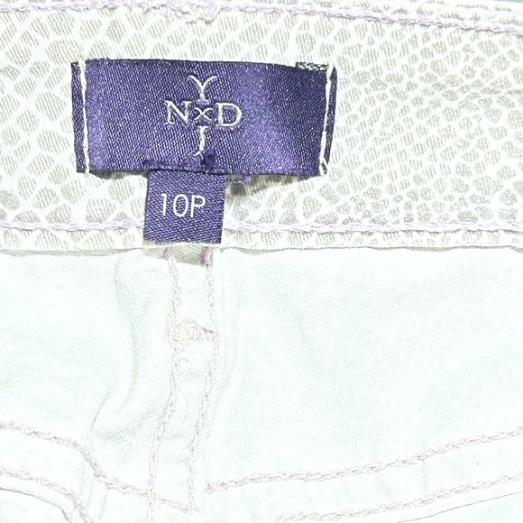 NYDJ, Not Your Daughters Jeans, Ankle Size 10P, Animal Print - Picture 4 of 8